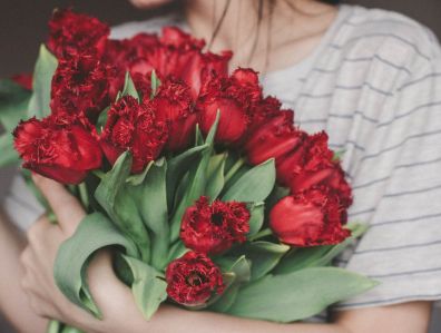 Best Flower Gift Collections for Her at Sugarwish